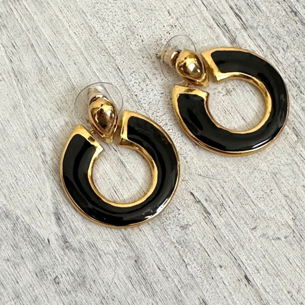 Gold tone black enamel circle post earrings